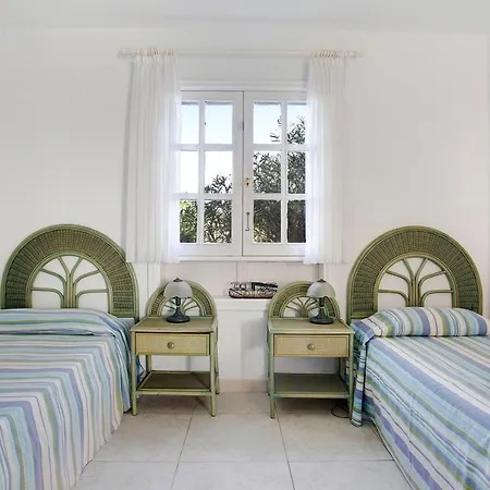 Puerto Chico C Apartment